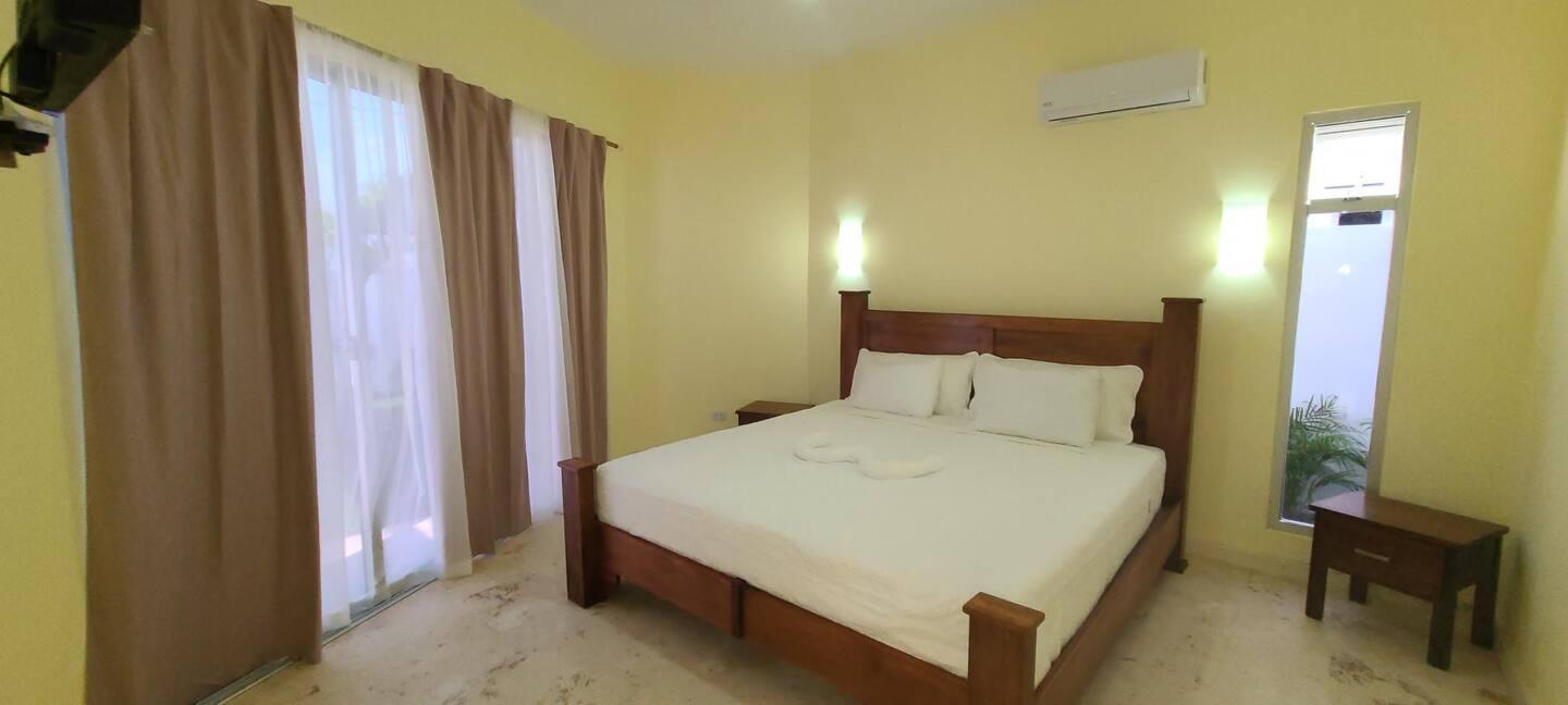 Caribbean Bliss – 10Bed w/ Olympic Pool