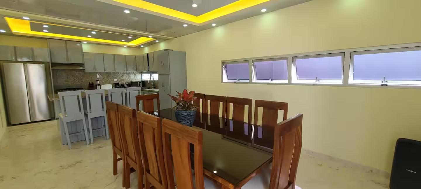 Caribbean Bliss – 10Bed w/ Olympic Pool