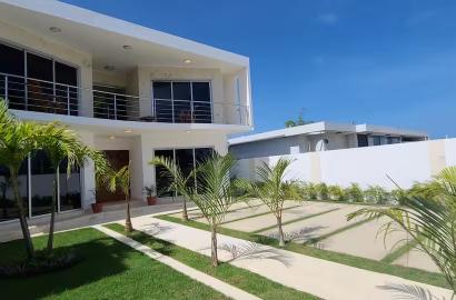 Caribbean Bliss – 10Bed w/ Olympic Pool