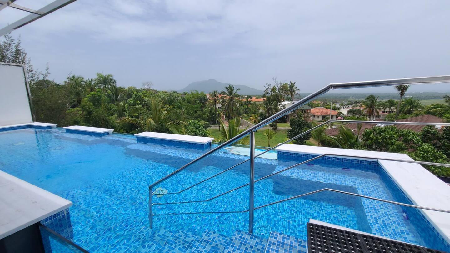 Villa Luxury at Star Hills, Puerto Plata — 12 Bedrooms, 2 Pools & Private Disco