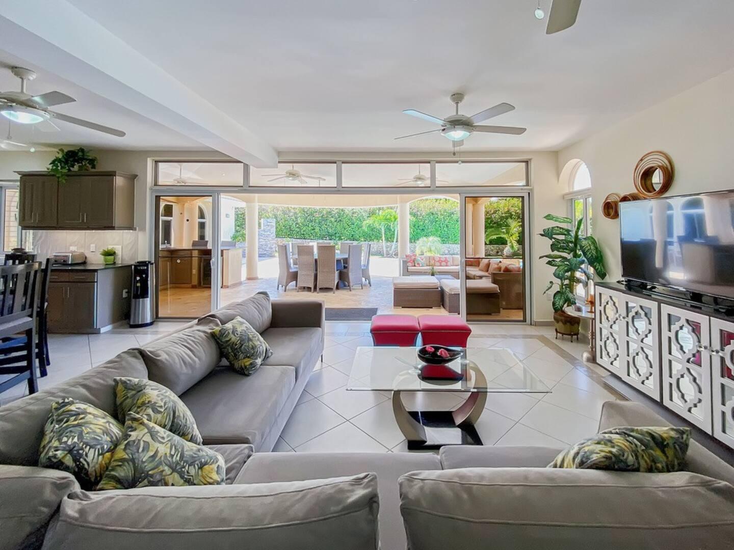 6BR Getaway w/ Pool – Villa Grande Sosua