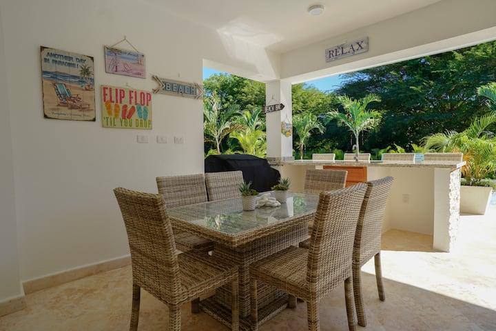 3-Bedroom Villa with Private Pool in Casa Linda