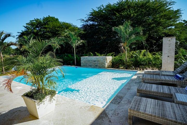 3-Bedroom Villa with Private Pool in Casa Linda