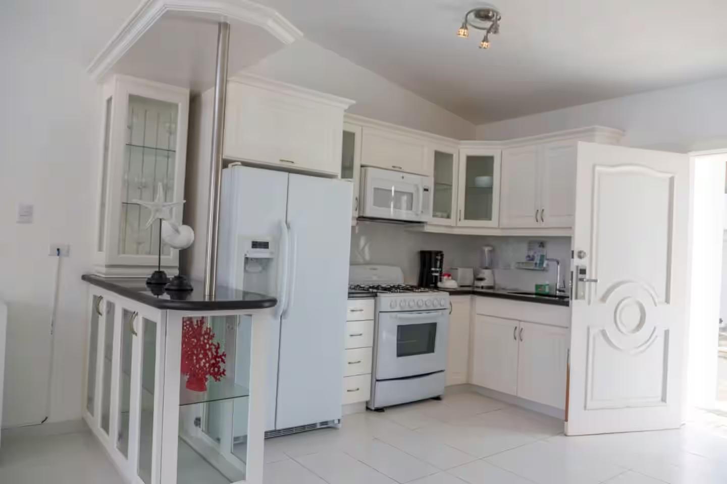 2BR Casa Linda Villa w/ Private Pool & Terrace